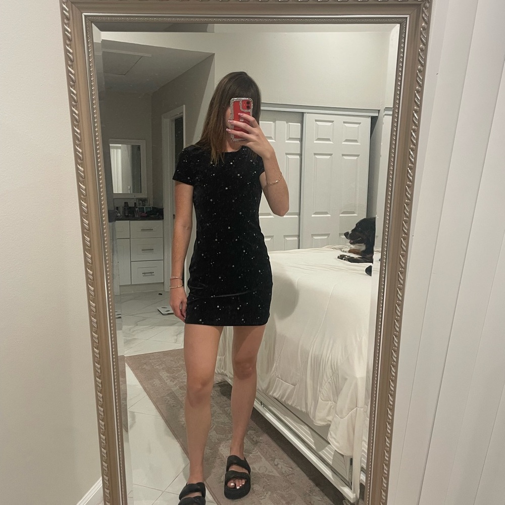 B Darlin Black velvet Mini Dress Crew Neck Sleeveless